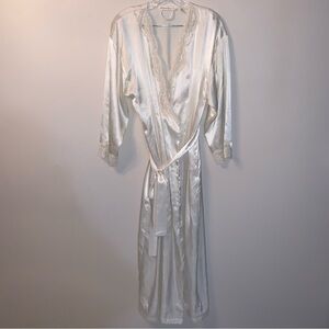 Victoria's Secret Vintage White Lace Long Robe Belted